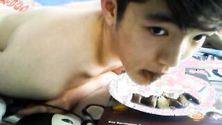 Twink Scat Eater