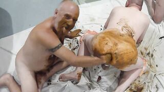 Housewarming scat party
